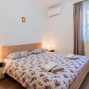 Affittacamere Laudina, Cres